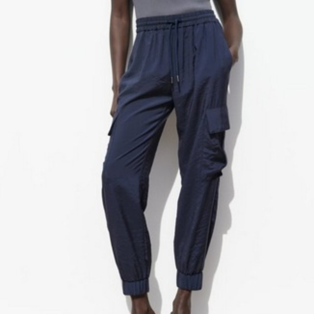 ZARA - ELASTIC WAIST CARGO PANTS, NAVY, L